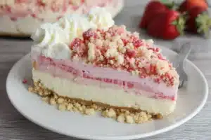 strawberry crunch cheesecake with cookie topping
